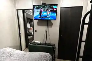 J&L RV rental & towing, bunkhouse fifth wheel