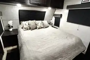 J&L RV rental & towing, bunkhouse fifth wheel
