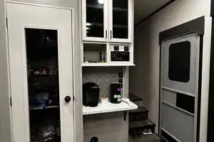 J&L RV rental & towing, bunkhouse fifth wheel