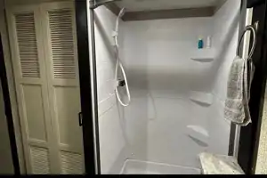 J&L RV rental & towing, bunkhouse fifth wheel