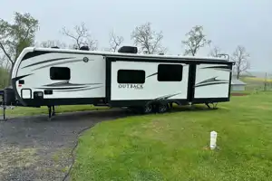 Keystone Outback Superlite 325BHS