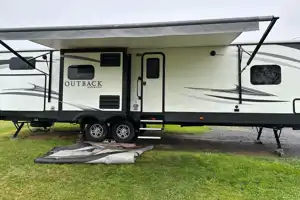 Keystone Outback Superlite 325BHS