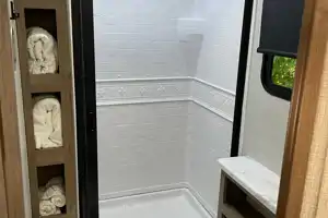 BRAND NEW Grand Design Imagine 25DBE Luxury Trailer