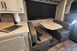 Go and Do RV Rentals - Family Friendly Luxurious  Class C
