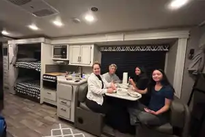 Go and Do RV Rentals - Family Friendly Luxurious  Class C