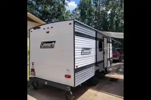 Rhiannon's Coleman 17B Travel Trailer