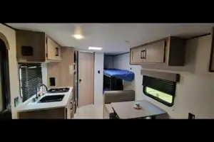 Rhiannon's Coleman 17B Travel Trailer