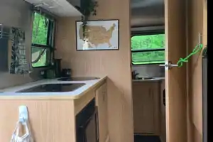 Gunnar the Airstream 