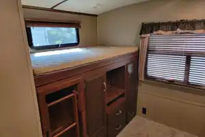 Hideaway RV rentals fur baby friendly Keystone outback 323bh