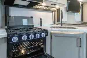 2025 Geneva – Class C | Sleeps 8 | Fully Equipped | BUNK BEDS & KIDS