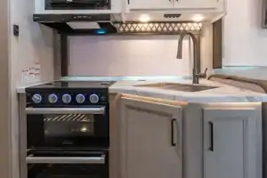 2025 Geneva – Class C | Sleeps 8 | Fully Equipped | BUNK BEDS & KIDS