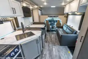 2025 Geneva – Class C | Sleeps 8 | Fully Equipped | BUNK BEDS & KIDS