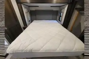 Rv Rentals Way of Life's Keystone Avalanche 338GK Fifth Wheel CA2
