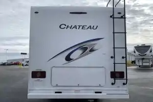 Stephani's Thor Motor Coach Chateau  Class C