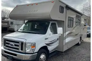 Adam's Winnebago Minnie Winnie Class C