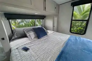 Coachmen Apex Ultra-Lite Travel Trailer
