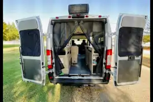 ຄຳແກ້ວ's Winnebago Solis Pocket 36A Class B