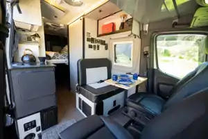 Unleash Your Inner Adventurer with Van Gogh: The Ultimate 4x4 Winnebago Revel Glampervan Experience!