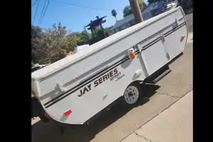 Bear'ly a Trailer