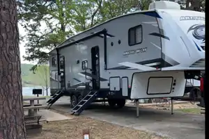 Robby's Forest River 321Bh Fifth Wheel