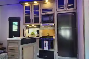 Robby's Forest River 321Bh Fifth Wheel