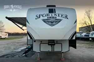 SPORTSTER Toy Hauler with 2 Queen Beds, U-Shaped Dinette & Sofa