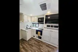 Angies 2024 range lite bunkhouse. Family friendly