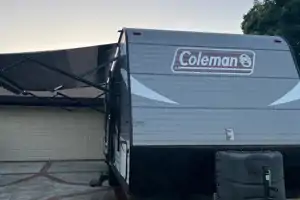Jose's Coleman Lantern 274BHS Travel Trailer