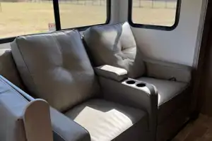 The 4G's Dutchmen Kodiak Ultimate Travel Trailer