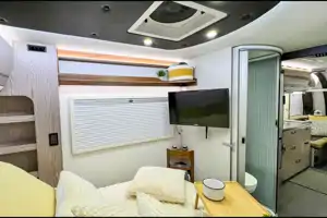 Caravan European de Luxe