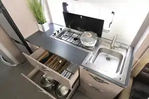 Caravan European de Luxe