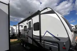 Coachmen Apex ultra lite 215RBK Travel Trailer