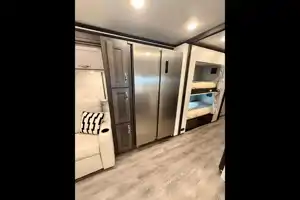 Convenience Rv's Riviera 39BH