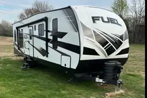 23' Fuel Toyhauler