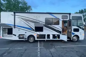JCs Thor Motor Coach Ace Class A