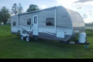 Benjamin 's Revere 27 bunk house  Travel Trailer