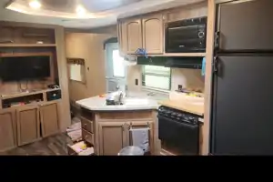 Benjamin 's Revere 27 bunk house  Travel Trailer