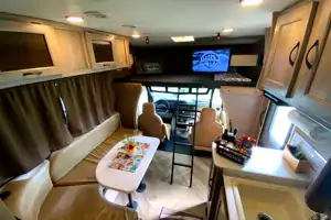 “Free Bird” Coachmen Freelander Class C