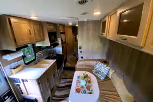 “Free Bird” Coachmen Freelander Class C