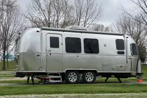 Justin's Airstream Flying Cloud Travel Trailer