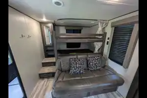 The Grand Adventure 33 – Sleeps 8 Comfortably