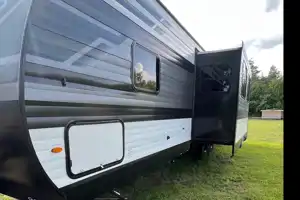 Brandon’s  2022 Grand Design Transcend Xplor 321BH  