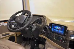 Challenger 2022 Thor Motor Coach - ONLY "G" License Required!