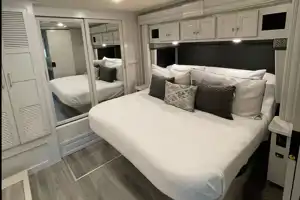 Holiday Rambler Nautica Class A