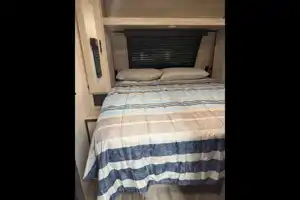 Clean 33’ KZ Connect Travel Trailer
