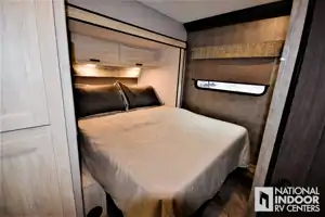 Keurig onboard !! Spacious & Cozy 30 feet RV Sleep 6