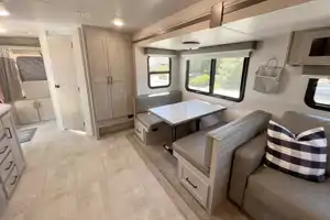 Rockwood Roo 235S - Double Queen Beauty!