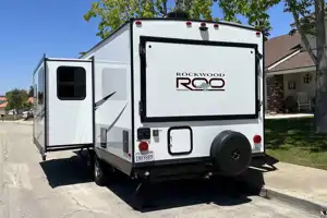 Rockwood Roo 235S - Double Queen Beauty!