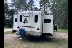 The Roaming Home | Cozy 31ft Fleetwood