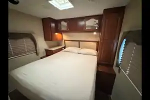 The Roaming Home | Cozy 31ft Fleetwood